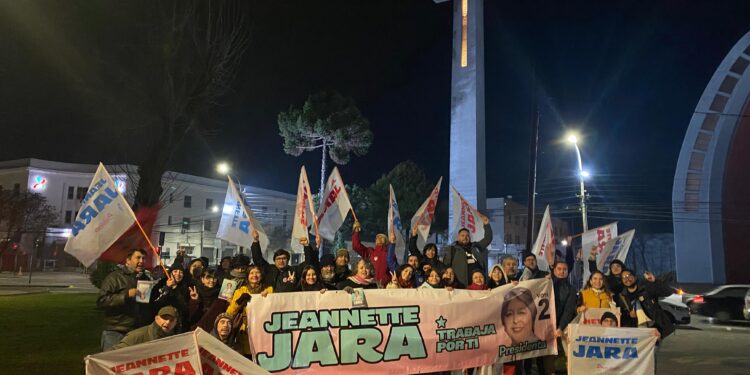 CIERRE DE CAMPAÑA JEANNETTE JARA EN ÑUBLE