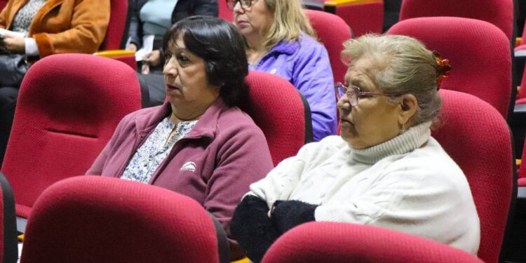 Escuela de Formación Social de Segegob fortalece el liderazgo comunitario en Ñuble