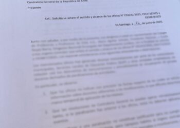 COLEGIO DE PROFESORES INGRESÓ REQUERIMIENTO EN CONTRALORÍA POR SUS OFICIOS QUE VULNERAN DERECHOS DOCENTES.