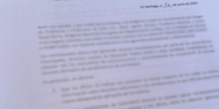 COLEGIO DE PROFESORES INGRESÓ REQUERIMIENTO EN CONTRALORÍA POR SUS OFICIOS QUE VULNERAN DERECHOS DOCENTES.
