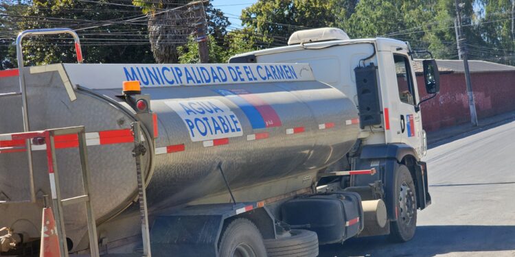 Familias de El Carmen suman casi tres semanas sin recibir agua potable en aljibes