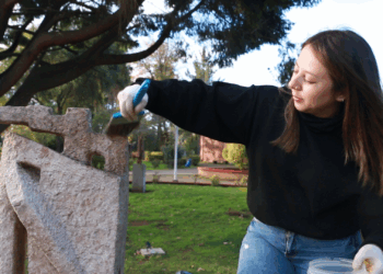 Extensión UBB finalizó la restauración de esculturas originales de Marta Colvin