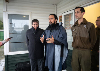 Gobernador Crisóstomo recorre zona costera de Ñuble e inspecciona obras para enfrentar emergencias