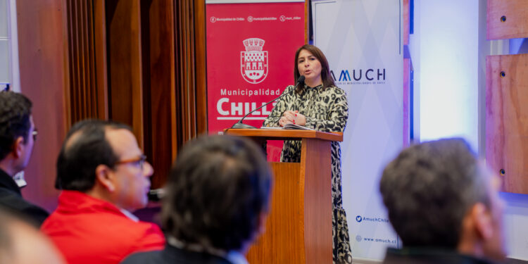 Municipios y Gobierno Regional se reúnen en Ñuble para fortalecer la transparencia y la probidad en la gestión pública