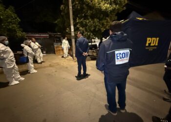 Asesinan a hombre en La Granja y su hija queda en riesgo vital