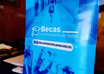 Municipalidad de San Carlos, entregó 300 nuevas becas a estudiantes que ingresan a la educación superior.