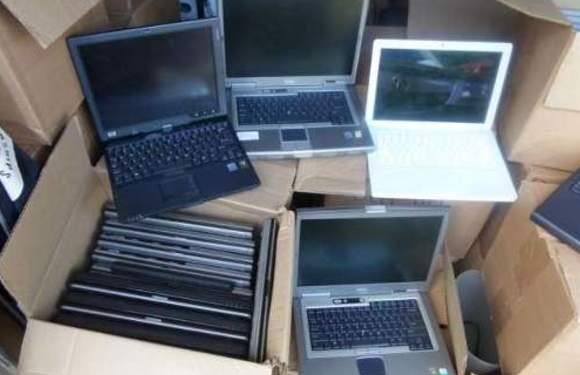 Chillanenses entregaron  equipos en desuso para su restauración en beneficio de niños vulnerables