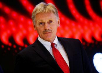 El Kremlin rechazó las amenazas de Estados Unidos de imponer aranceles secundarios a los importadores de petróleo ruso