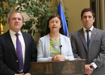 Diputados Bravo y Martínez respaldan proyecto que obliga a todos los candidatosy autoridades a someterse aun examen de drogas y darnegativo