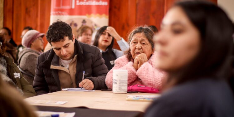 Bulnes y Quirihue agrupan a dirigentes sociales por mejores viviendas, barrios y ciudades