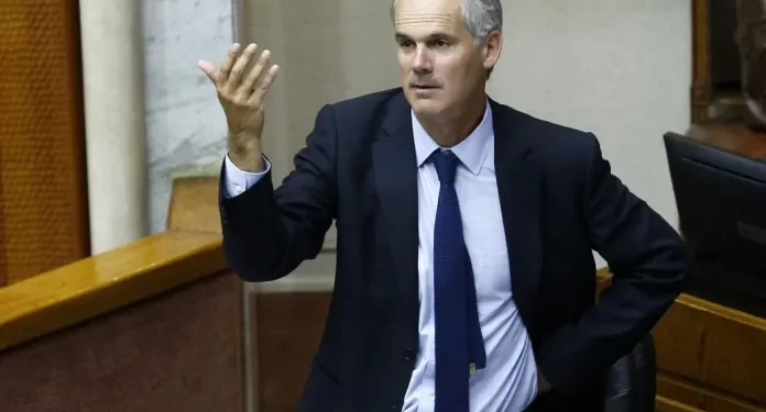 Renovación Nacional busca acuerdos con Demócratas