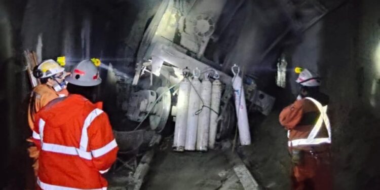 Fallecen 6 Mineros en la Mina » El Teniente·»