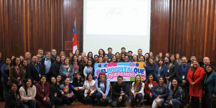 Hospital de Chillán lidera jornada para fortalecer la humanizaciónen la atención de salud