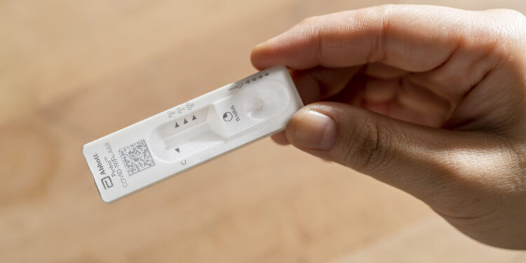 ¿Es Covid o Influenza?: En solo minutos nueva pruebacasera identifica virus respiratorios en el país