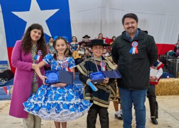 El Carmen ya tiene a sus Campeones Comunales de Cueca Escolar 2025