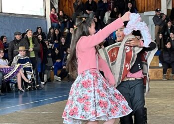 Más de 150 estudiantes participaron de los comunales de cueca en Punilla Cordillera