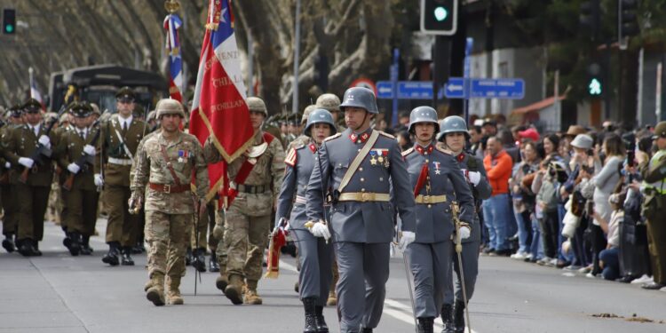 Chillán Viejo celebra por segundo año consecutivo la tradicionalParada Militar en la Explanada del Parque Monumental