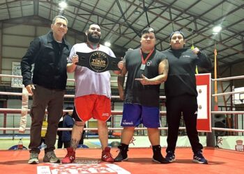 Tour Municipal de Combate coronó a sus campeones de boxeo y kickboxing