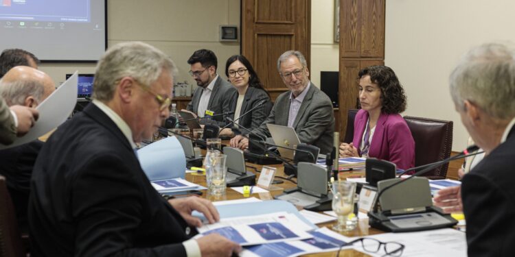 Comisión de Hacienda del Senado retoma análisis de proyecto que crea la Agencia de Financiamiento e Inversión para el Desarrollo