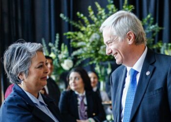 Encuesta Cadem; Jara en lo más alto y Kast sigue de atrás