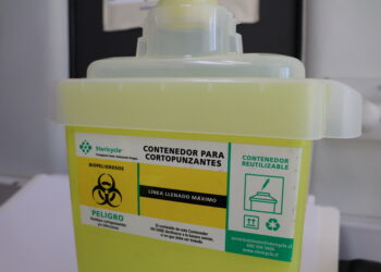 Hospital de Chillán reduce el uso de más de 20 mil cajas plásticas mediante el reciclaje