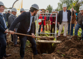 Inician construcción del primer Establecimiento de Larga Estadía para Adultos Mayores financiado por un Gobierno Regional