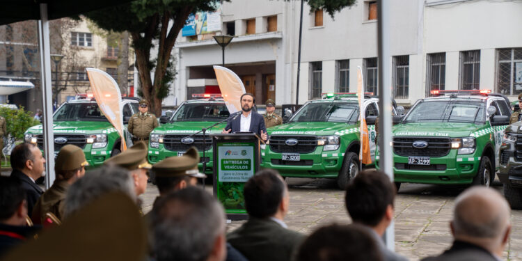 Gobierno Regional entrega 22 nuevos vehículos a Carabineros en el marco del aniversario de Ñuble