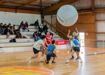Kin-Ball universitario: inclusión y trabajo en equipo marcaron torneo pionero en Biobío y Ñuble