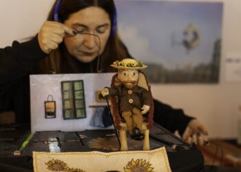 Pequeños teatros, grandes emociones: público chillanejo vibró con relatos patrimoniales nortinos