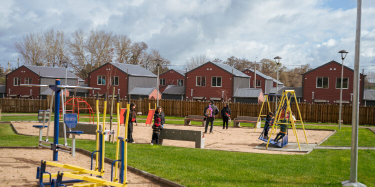 864 familias de Ñuble reciben financiamiento para la casa propia