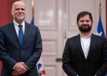 UDI pide a Presidente Boric excluir a Álvaro Elizalde, de la negociación por multa en torno al voto obligatorio