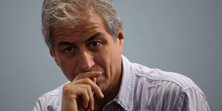 COLEGIO DE PROFESORES PREOCUPADO POR AUSENCIA DEL ÍTEM EDUCACIÓN EN EL DEBATE PRESIDENCIAL DE CHV