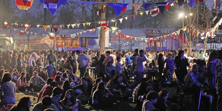 Las 7 fondas más populares a lo largo de Chile y cómo llegar a ellas