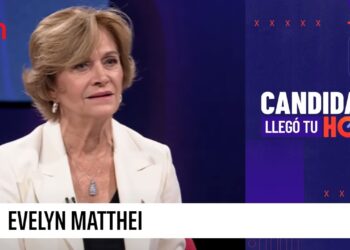 Evelyn Matthei, fue la primera abanderada en participar del programa de TVN