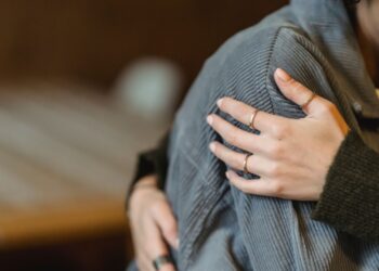 9 de cada 100 mil personas mueren por suicidio: el llamado a prevenir desde la salud pública