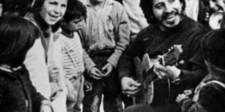 Obra “Víctor sin Víctor Jara” se presentará en el Teatro Municipal de Chillán en el marco de la conmemoración del natalicio del artista