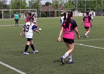 El deporte unió a cientos de mujeres de Chillán en pos de la prevención del cáncer de Mama