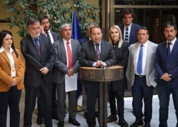 DIPUTADO SAUERBAUM LIDERA PRESENTACIÓN DE ACUSACIÓN CONSTITUCIONAL CONTRA EX MINISTRO DE ENERGÍA POR SOBRE COBROS EN TARIFAS