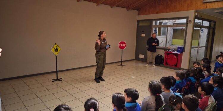 Estudiantes de la Escuela de Lenguaje se capacitan en Seguridad Vial y hábitos responsables