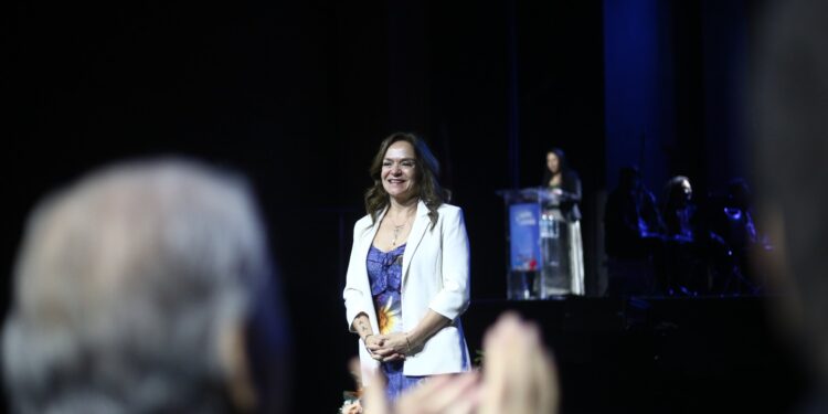 Directora en aniversario del Hospital de Chillán: “Vamos a construir el próximogran capítulo de la historia de la salud en Ñuble”