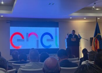 CON FOCO EN LA ELECTROMOVILIDAD Y EL RECAUDO ELECTRÓNICO : MÁS DE 100 DIRIGENTES DEL TRANSPORTE MAYOR URBANO SE REUNIERON EN CALAMA