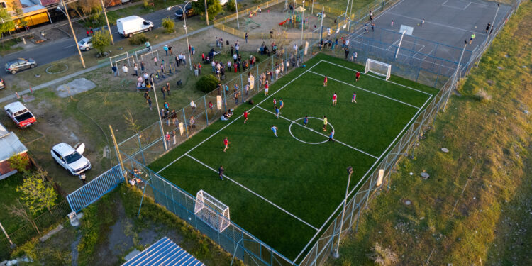 Comunidad de Villa Brisas del Bicentenario de Chillán disfruta de un moderno y seguro espacio deportivo