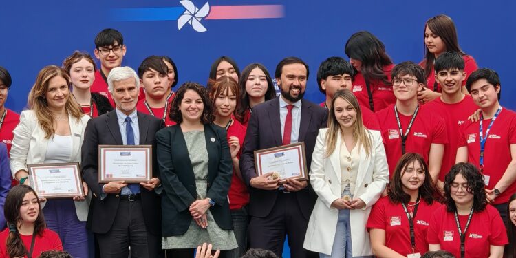 Gobierno Regional de Ñuble es reconocido a nivel nacional por su compromiso con la niñez y adolescencia