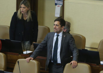 Presupuesto 2026: Diputado Cristóbal Martínez cuestiona al Gobierno por recortar fondos destinados a entrega de útiles escolares y computadores a estudiantes