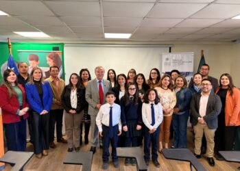 Santo Tomás consolida proyecto de estimulación temprana en la Escuela Arturo Merino Benítez