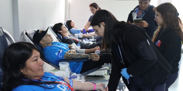 Hospital de Chillán realiza la colecta móvil más grande de su historia