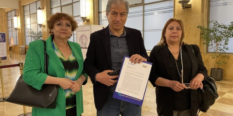 COLEGIO DE PROFESORES DENUNCIA ANTE LA CONTRALORÍA AL DIRECTOR SLEP IQUIQUE POR HACER CAMPAÑA A FAVOR DE KAST EN COLEGIO DE ALTO HOSPICIO.