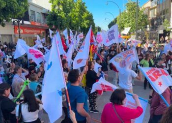Ñuble cierra con música y carnaval la campaña presidencial de Jeannette Jara