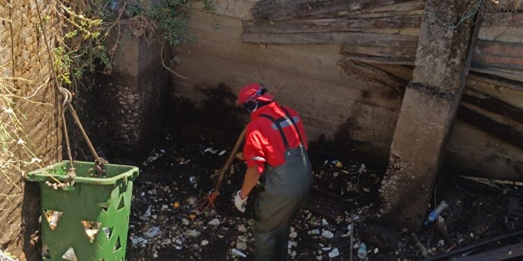 CNR y Gobierno Regional de Ñuble lanzan programa para mejorar la calidad del agua del canal de la Luz