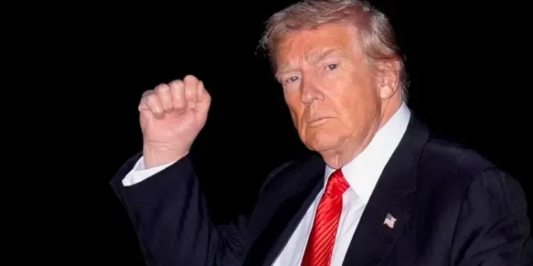 Trump dice que una guerra con Venezuela es improbable, pero cree que los días de Maduro como presidente están contados